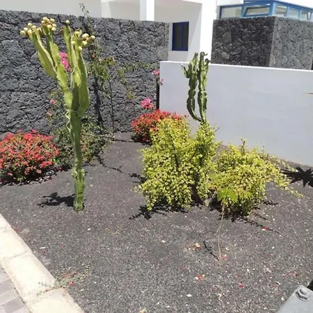 Villa Playa Blanca Sleeps 6 Pool Wifi