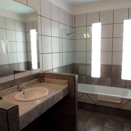Playa Blanca Sleeps 6 Pool Wifi Villa *